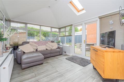4 bedroom detached house for sale - Thornton Park Avenue, Muxton, Telford, Shropshire, TF2
