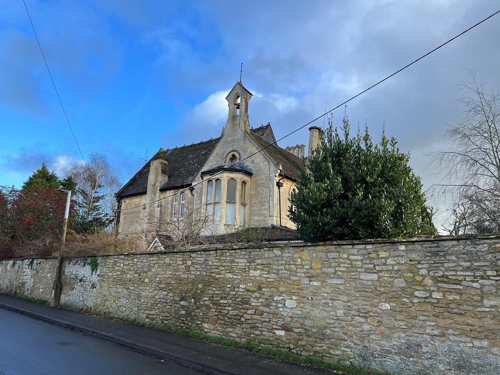 St Thomas Road, Trowbridge, BA14 4 bed character property for sale £