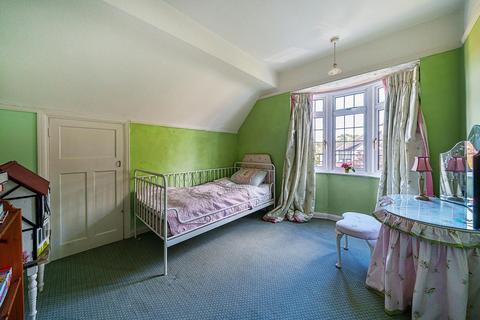 48 Greenways, Beckenham, BR3 3NQ
