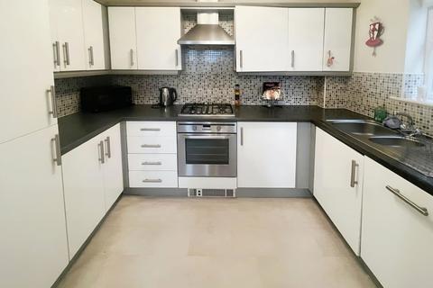 2 bedroom flat for sale, Lingwood Court, Thornaby, Stockton, Stockton-on-Tees, TS17 0BF