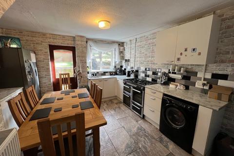 84 Buckley Road, Tonypandy, CF40 2LP