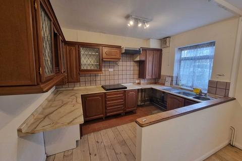58 Hatfield Road, Potters Bar, EN6 1HT