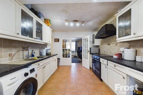 249 Woodthorpe Road, Ashford, TW15 3NJ