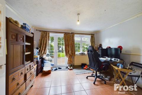 249 Woodthorpe Road, Ashford, TW15 3NJ