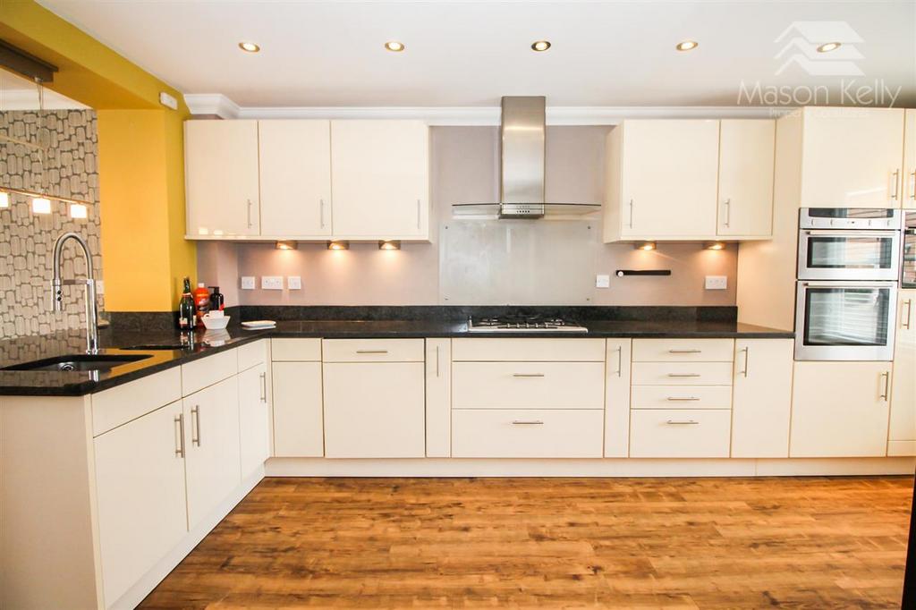 Kitchen/Breakfast