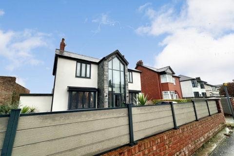 4 bedroom detached house for sale, Black Bull Lane, Preston PR2