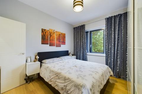 2 bedroom flat for sale, Market Place, Bexleyheath, Kent, DA6