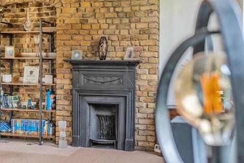 19a Ulundi Road, London, SE3 7UQ