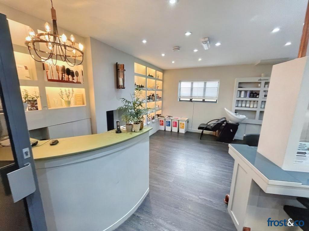 Salon