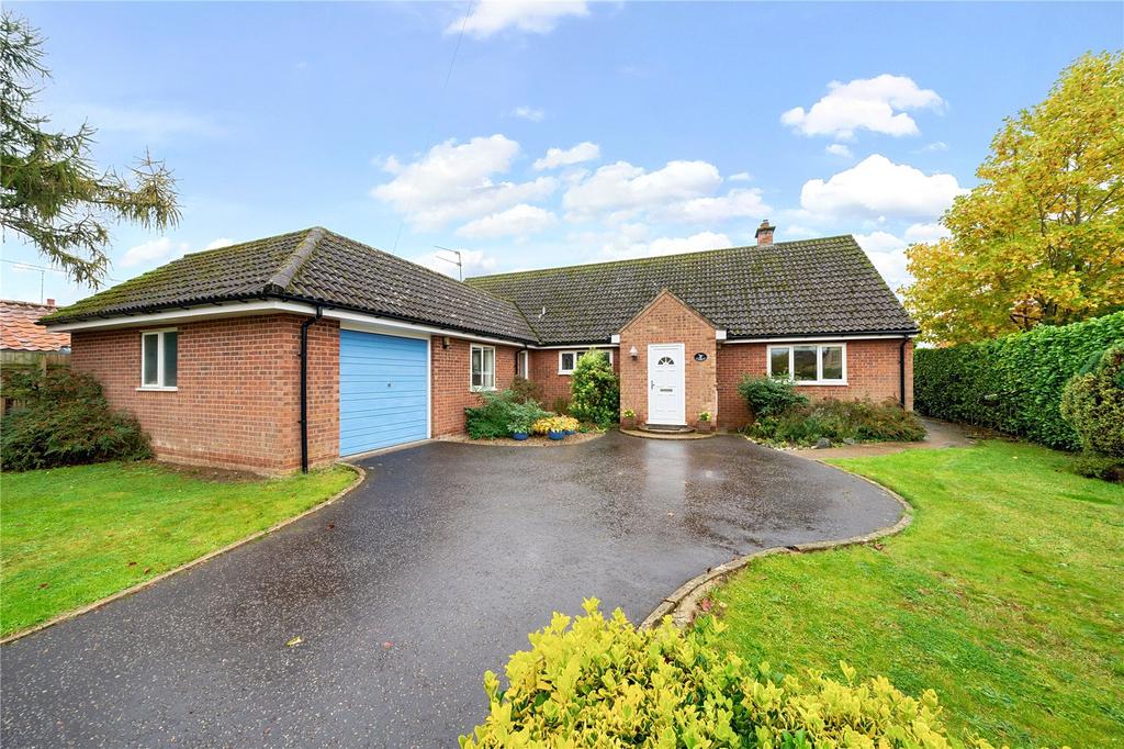 Nethergate Street, Hopton, Diss, Suffolk, IP22 3 bed bungalow for sale