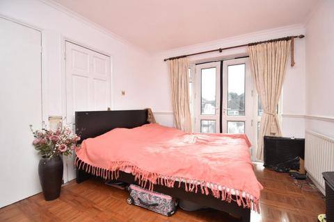1 bedroom flat to rent, North Road BELVEDERE DA17 6JX