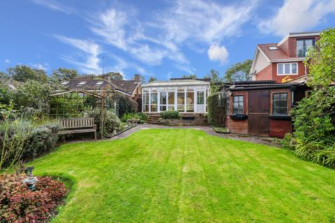 221 Botley Road, Chesham, HP5 1XT