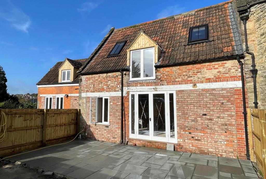 Wincanton, Somerset, BA9 3 bed property for sale £275,000