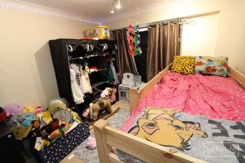 44 Leaside Way, Southampton, SO16 3EN