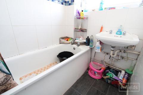 44 Leaside Way, Southampton, SO16 3EN