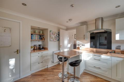 14 Broadfield Gardens, Great Meadow, Worcester, WR4 0DP