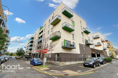 2 bedroom apartment for sale, 4 Crown Drive, Romford