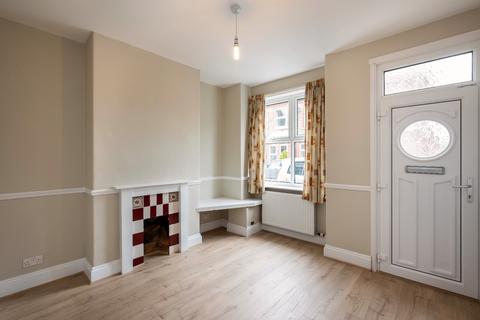 2 bedroom terraced house to rent, Ratcliffe Street, York, YO30