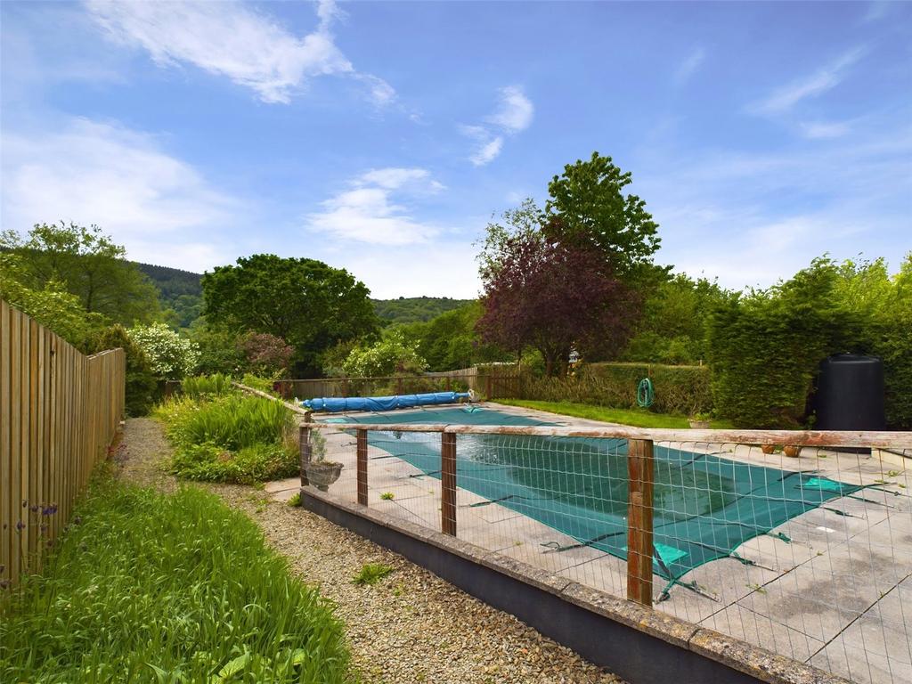 North Hill, Launceston 4 bed bungalow for sale £500,000