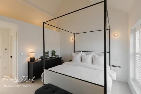 103 Effingham Road, London, SE12 8NT