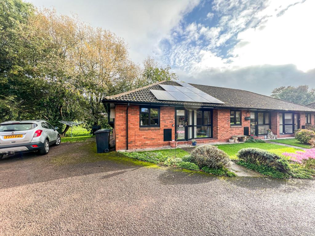 Hampton Park, Hereford 1 bed bungalow £160,000