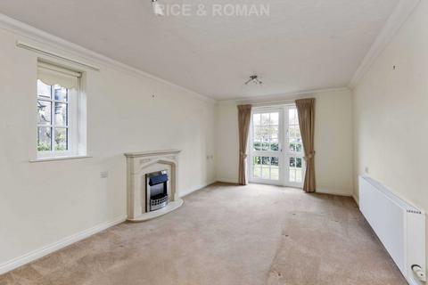 2 bedroom retirement property for sale, Pope`s Avenue, Twickenham TW2