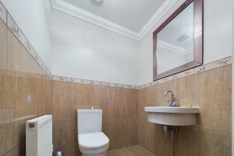 12 Burrium Gate, Usk, NP15 1TN