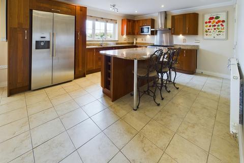 12 Burrium Gate, Usk, NP15 1TN
