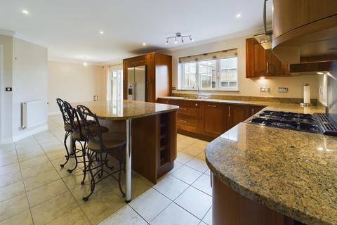 12 Burrium Gate, Usk, NP15 1TN