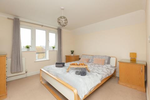 3 bedroom terraced house for sale, The Pathway, Broadstairs, CT10