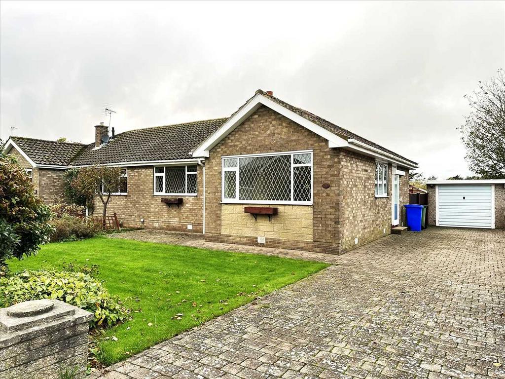 Silverwood Avenue, Wharfedale, Filey 2 bed bungalow for sale £249,950