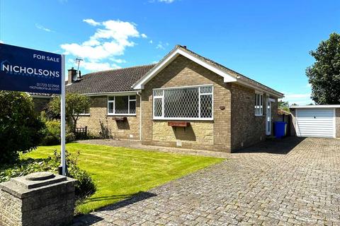 2 bedroom bungalow for sale, Silverwood Avenue, Wharfedale, Filey