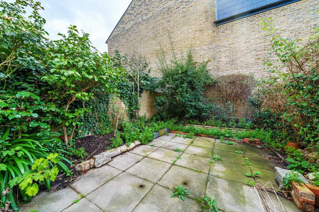 Killarney Road, Wandsworth 4 bed terraced house £1,000,000
