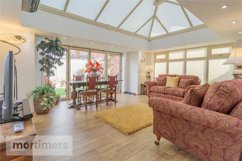 10 Barrow Brook Close, Clitheroe, BB7 9UN
