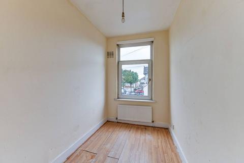 23 Mayfield Crescent, Thornton Heath, CR7 6DH
