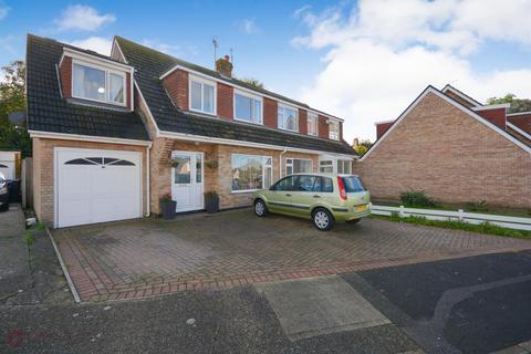 4 bedroom semi-detached house for sale - Collingwood Close, Broadstairs