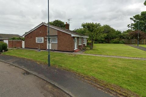 2 bedroom semi-detached bungalow for sale - Holland Park Drive, Jarrow, Tyne and Wear, NE32