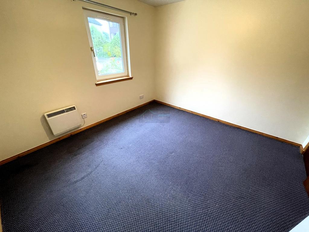 Bedrooom 1a.JPG