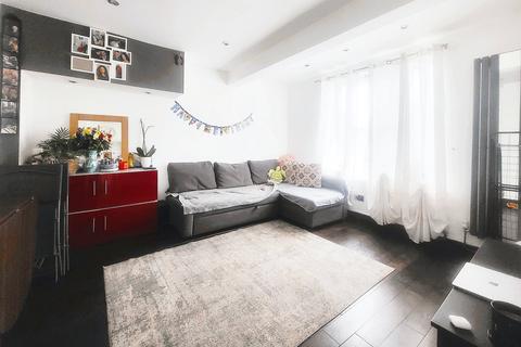 106 Middleton Road, Morden, SM4 6RR