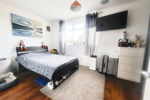 106 Middleton Road, Morden, SM4 6RR