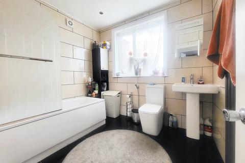 106 Middleton Road, Morden, SM4 6RR