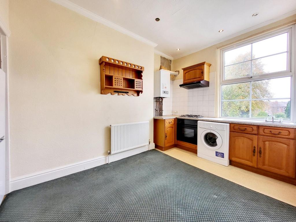 Bramhall Lane, Stockport, SK2 1 bed flat £650 pcm (£150 pw)