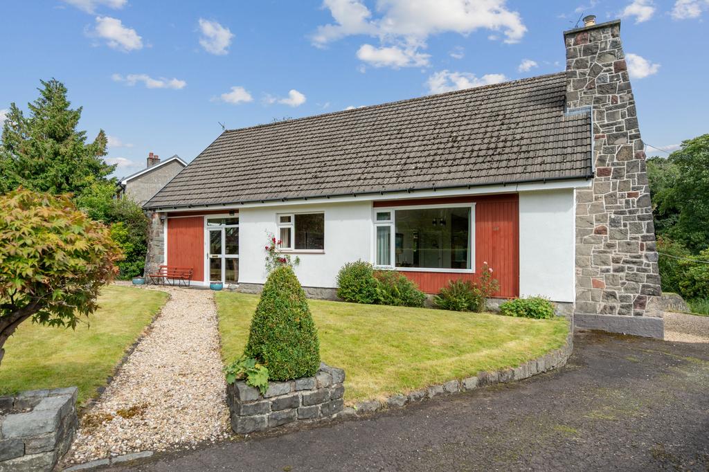 Campbell Street, Helensburgh, Argyll & Bute, G84 9QW 4 bed detached