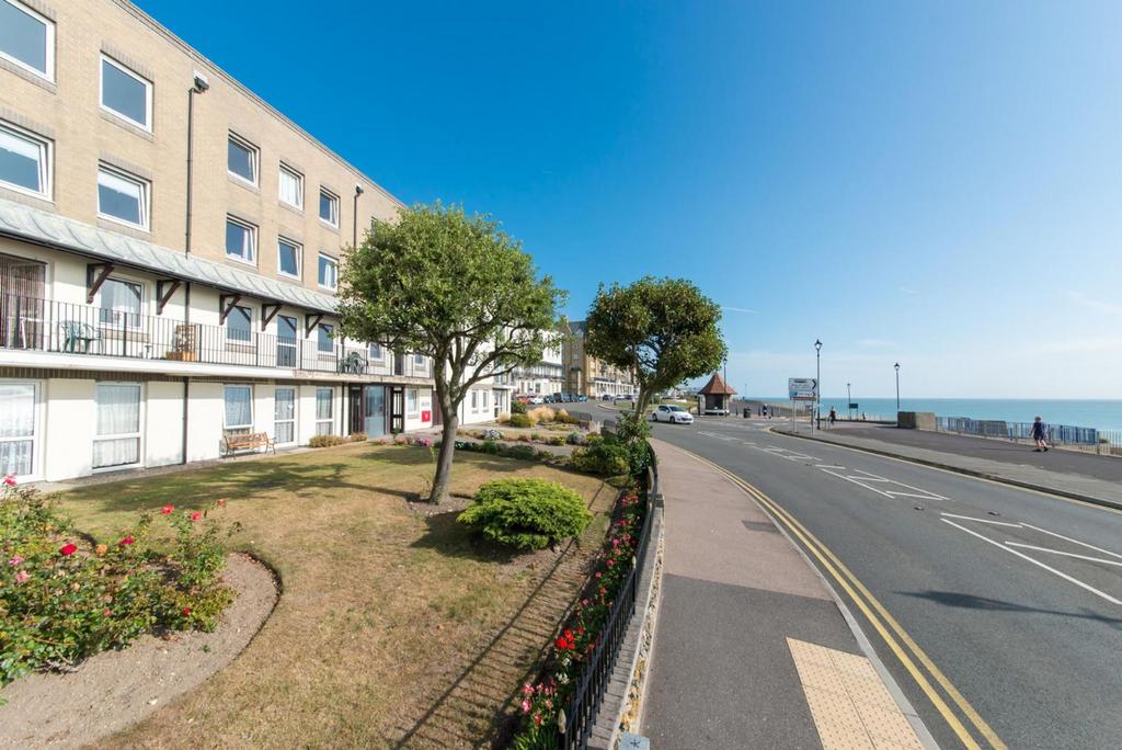 Wellington Crescent, Homefleet House... 1 bed retirement property for sale £100,000