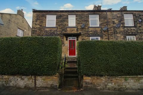 2 bedroom flat for sale, Thornhill Street, Calverley, Pudsey, West Yorkshire, LS28