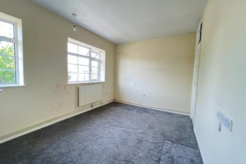 64 Walden Way, Ilford, IG6 3BH