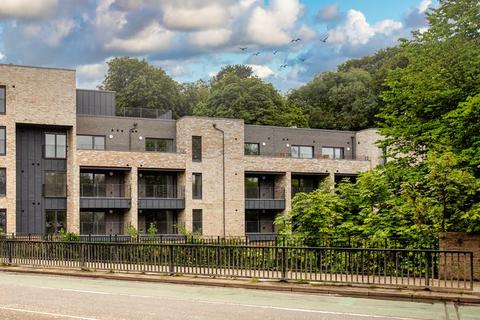 2 bedroom flat for sale, Two bedroom apartment available at Water of Leith apartments, Edinburgh, EH14.