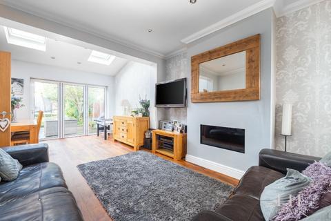 4 bedroom semi-detached house for sale - Springfield Gardens, Upminster