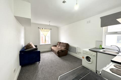 Studio to rent, Milton Street, Fleetwood, Lancashire, FY7