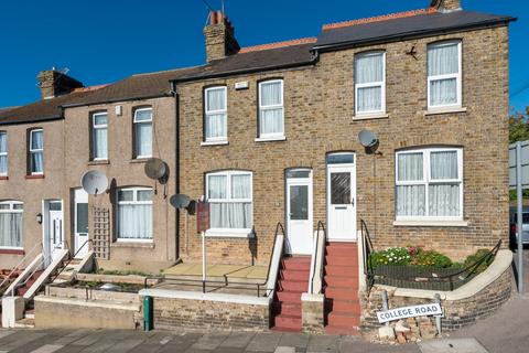 2 bedroom terraced house for sale, College Road, Ramsgate, CT11